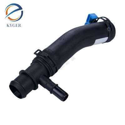 شراء 2.0 خرطوم المياه لبرادياتور LR057611 JDE35613 لـ Land Rover Range Rover Sport جاكوار Xe Xf F-pace Xj التصنيع عبر الإنترنت