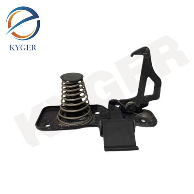 شراء KYGER C2D24409 أنظمة جسم السيارات أقفال الأبواب قفل القفص القفل القفل C2D24409 لجاكوار XJ 2010-2019 X351 التصنيع عبر الإنترنت