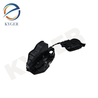 شراء 5121 7185 692 أنظمة الجسم السيارات قفل الباب المحرك 51217185692 قفل باب السيارة لبي ام دبليو E90 E91 E82 E88 X1 E84 740I 740Li X-Drive التصنيع عبر الإنترنت