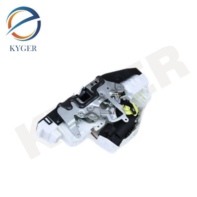قطع غيار السيارات الأمامية اليمنى أنظمة الجسم السيارات 2217207835 محرك قفل الباب السيارات لميرسيدس بنز W216 W221 221 720 78 35
