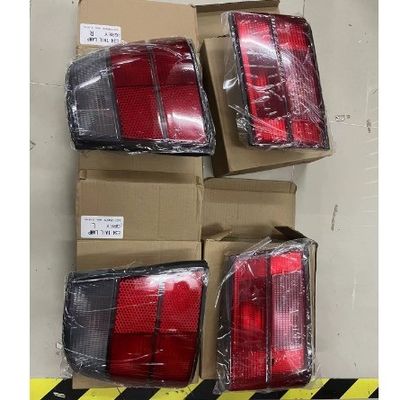 خلفي يسار و خلفي يمين 4PCS المصباح الخلفي 63211384012 مصابيح الخلفية LED 63211384011